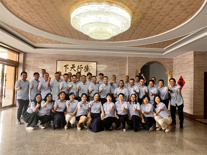 未來不負(fù)韶華，繼續(xù)砥礪前行，第一季度總結(jié)大會(huì)順利召開